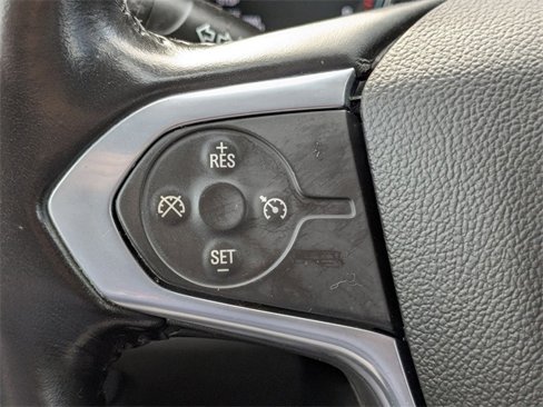 Used 2021 Chevrolet Traverse LT image 19