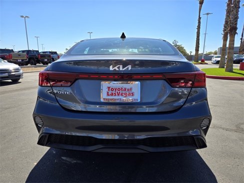 Used 2023 Kia Forte LXS image 5