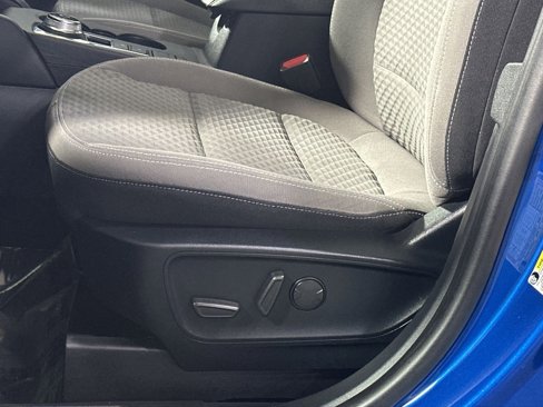 Used 2020 Ford Escape SE image 14
