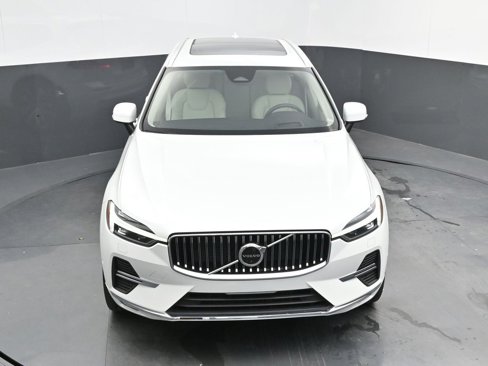 Certified 2023 Volvo XC60 B5 Ultimate w/ Protection Package Premier image 30