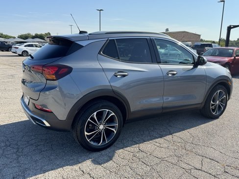 Used 2022 Buick Encore GX Essence image 6