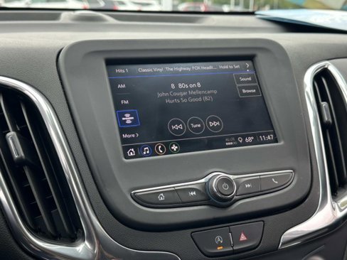Used 2022 Chevrolet Equinox LT image 19