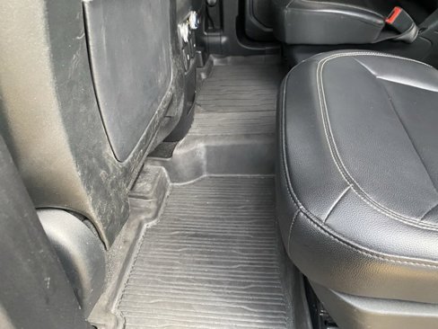 Used 2020 Ford Explorer XLT w/ Equipment Group 202A image 24