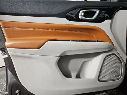 Certified 2023 Jeep Compass Limited w/ Elite Group image 25