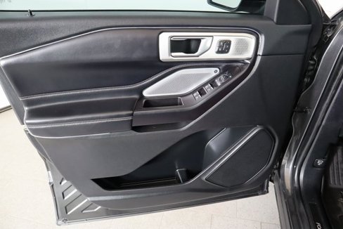 Used 2020 Ford Explorer ST w/ Premium Technology Package image 23