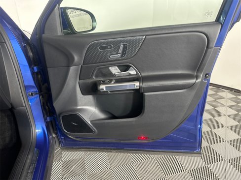 Certified 2024 Mercedes-Benz GLB 250 4MATIC image 15