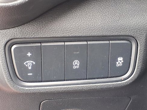 Used 2022 Kia Soul LX image 18