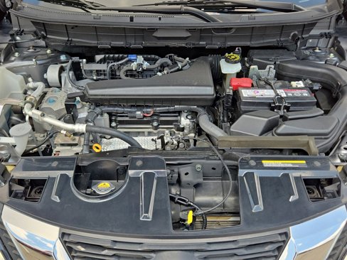 Certified 2020 Nissan Rogue SV image 11