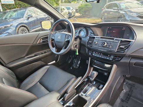 Used 2017 Honda Accord Sport Special Edition image 10