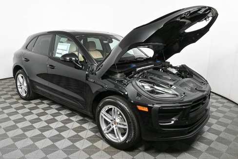 Certified 2025 Porsche Macan image 29