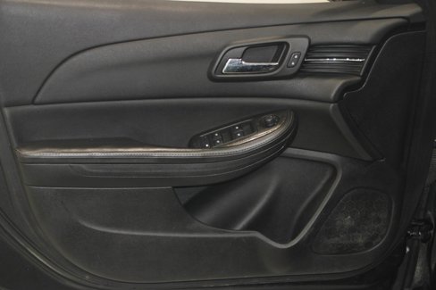 Used 2015 Chevrolet Malibu LT w/ Power Convenience Package image 18