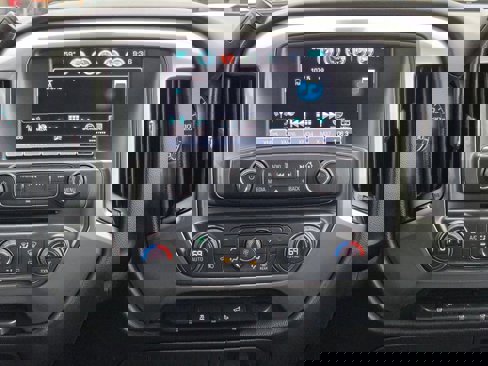 Used 2018 Chevrolet Silverado 1500 LT w/ LT Eassist Package image 12