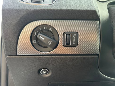 Used 2020 Dodge Durango GT w/ Blacktop Package image 16