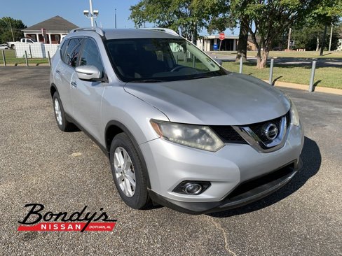 Used 2016 Nissan Rogue SV image 1