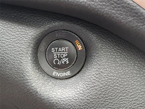 Used 2016 Jeep Cherokee Limited w/ Luxury Group image 23