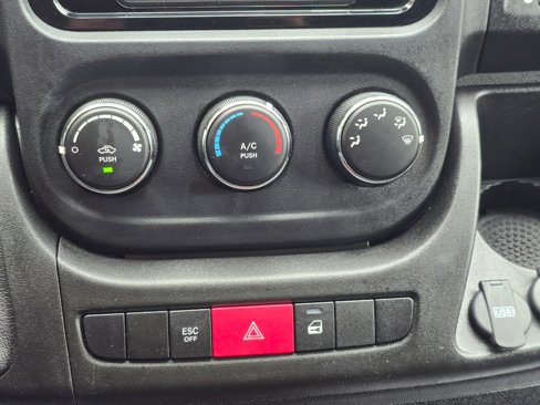 Used 2021 RAM ProMaster 2500 image 27