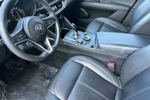 Used 2018 Alfa Romeo Stelvio Sport w/ Cold Weather Package image 12
