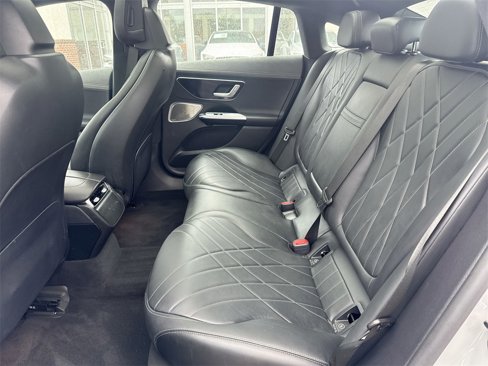Certified 2023 Mercedes-Benz EQE 350+ 4MATIC Sedan w/ Exclusive Trim Package image 23