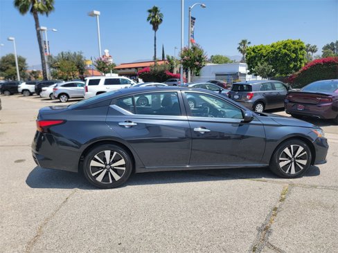 Used 2022 Nissan Altima 2.5 SV image 4