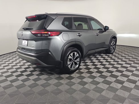 Used 2023 Nissan Rogue SV w/ SV Premium Package image 9