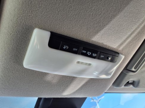New 2025 Nissan Versa S w/ Trunk Package image 18