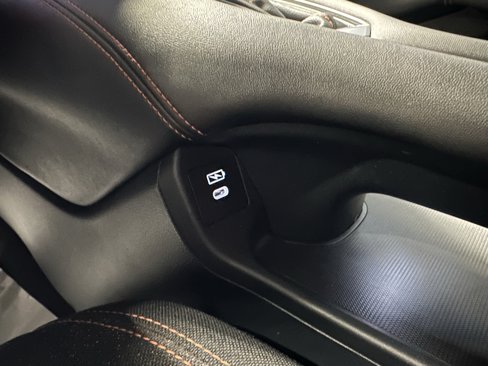 Used 2024 Honda HR-V Sport image 16