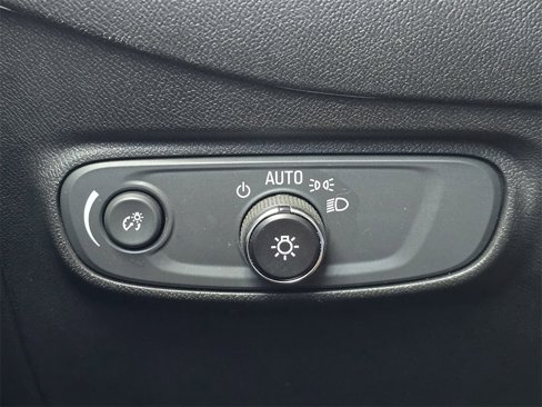 Certified 2022 Chevrolet Equinox LT image 34