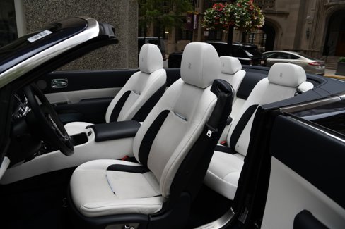 Used 2020 Rolls-Royce Dawn image 10
