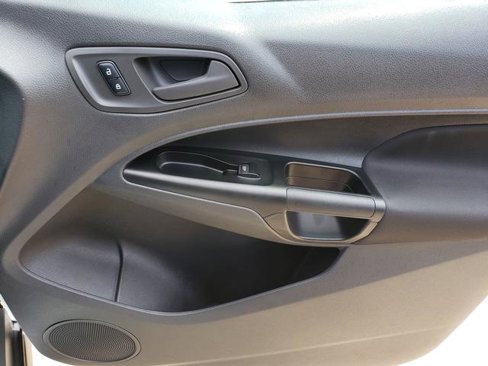 Used 2017 Ford Transit Connect XL image 18