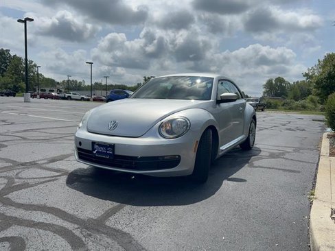 Used 2014 Volkswagen Beetle 2.5 image 3