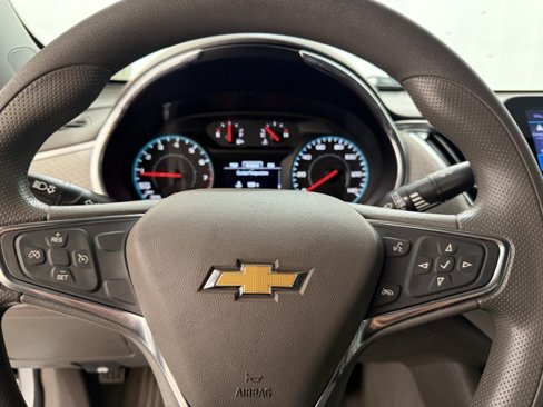 Used 2021 Chevrolet Malibu LT image 26
