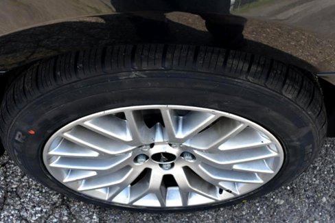 Used 2013 Ford Taurus SEL image 11