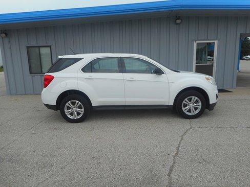 Used 2015 Chevrolet Equinox LS image 4