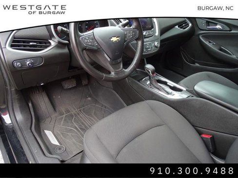 Used 2022 Chevrolet Malibu RS image 17