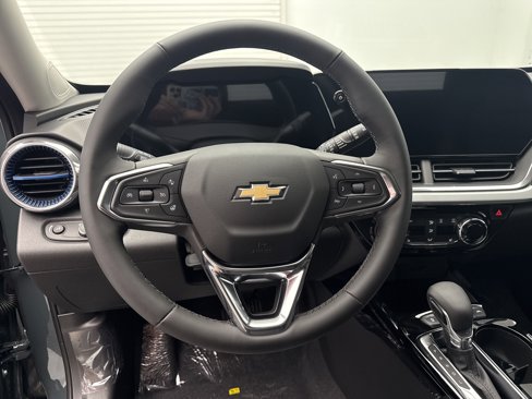 New 2025 Chevrolet Trax LT w/ LT Convenience Package image 21