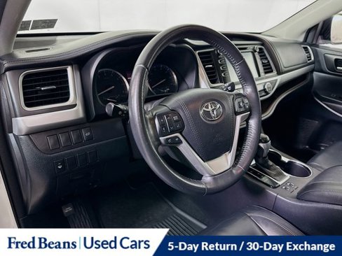 Used 2015 Toyota Highlander XLE image 10