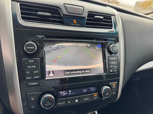 Used 2014 Nissan Altima 2.5 SL w/ Technology Package image 21