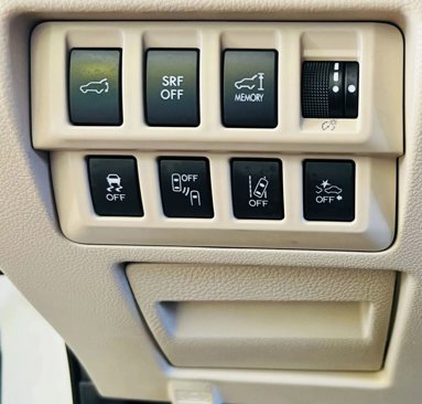Used 2017 Subaru Outback 2.5i Limited image 19
