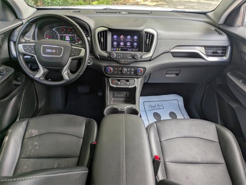 Used 2024 GMC Terrain SLT image 15