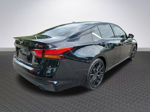 Used 2023 Nissan Altima 2.0 SR image 5
