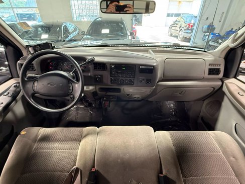 Used 2001 Ford F350 4x4 SuperCab Super Duty image 2