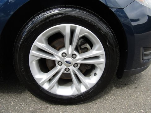 Used 2016 Ford Taurus SEL w/ Equipment Group 201A image 15