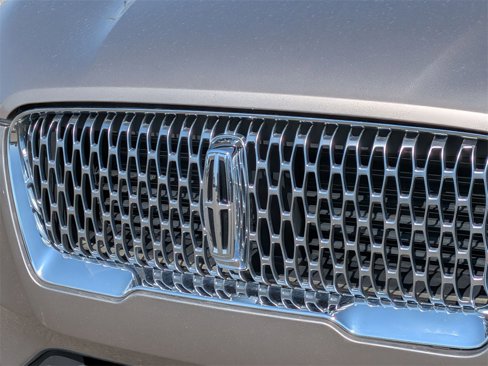 Used 2020 Lincoln Corsair AWD w/ Equipment Group 101A image 9