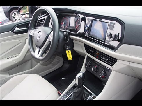 Used 2019 Volkswagen Jetta S image 10
