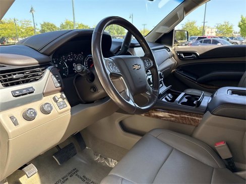 Used 2017 Chevrolet Suburban Premier image 28