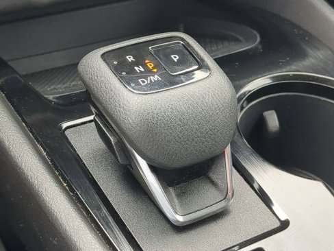 Used 2023 Nissan Rogue SV image 29