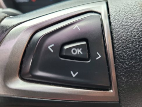 Used 2017 Ford Fusion SE w/ Fusion SE Technology Package image 17