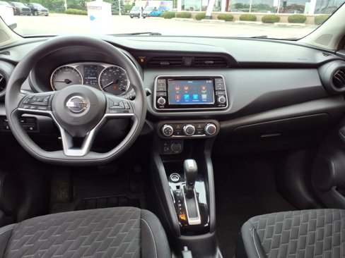 Used 2021 Nissan Kicks S image 11
