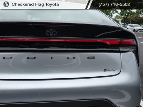 Certified 2024 Toyota Prius LE image 7