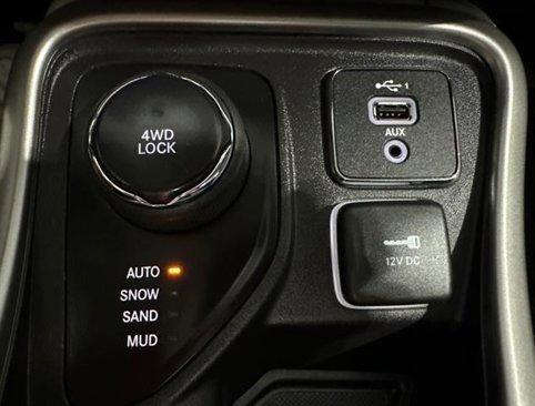 Used 2019 Jeep Compass Latitude w/ Popular Equipment Group image 26